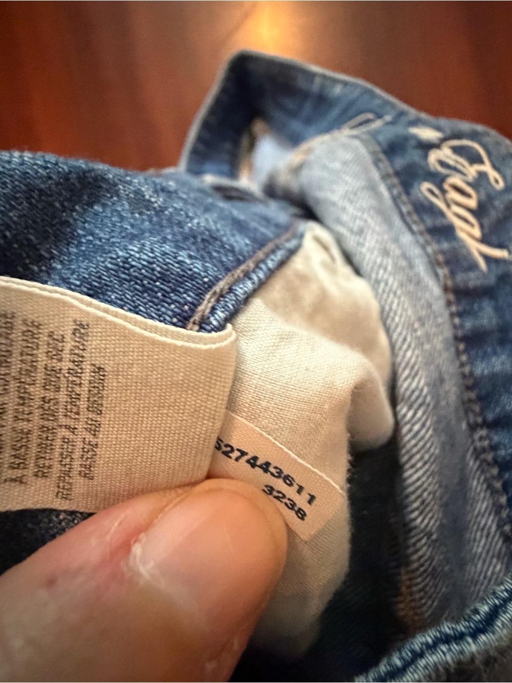 American Eagle Y2K Low Rise Micro Denim Shorts Size 6 - Picture 3 of 6
